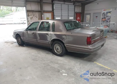 1994 Lincoln Town Car Executive из США, поврежденный, VIN 1LNLM81W7RY620177